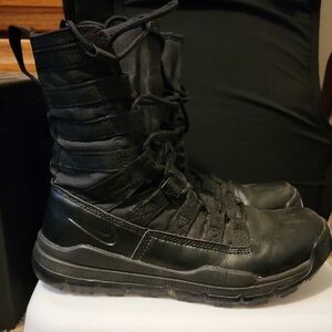 Nike Men's Black Tactical Boots